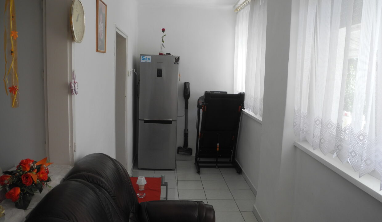 2A271FB7-B496-4F88-8991-D7D3DD6F1D92